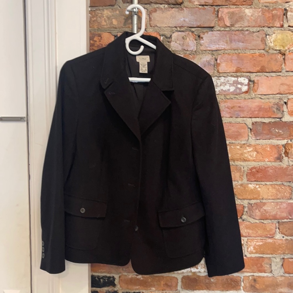 LLBean women’s black classic size XL wool blazer - excellent condition- gorgeous